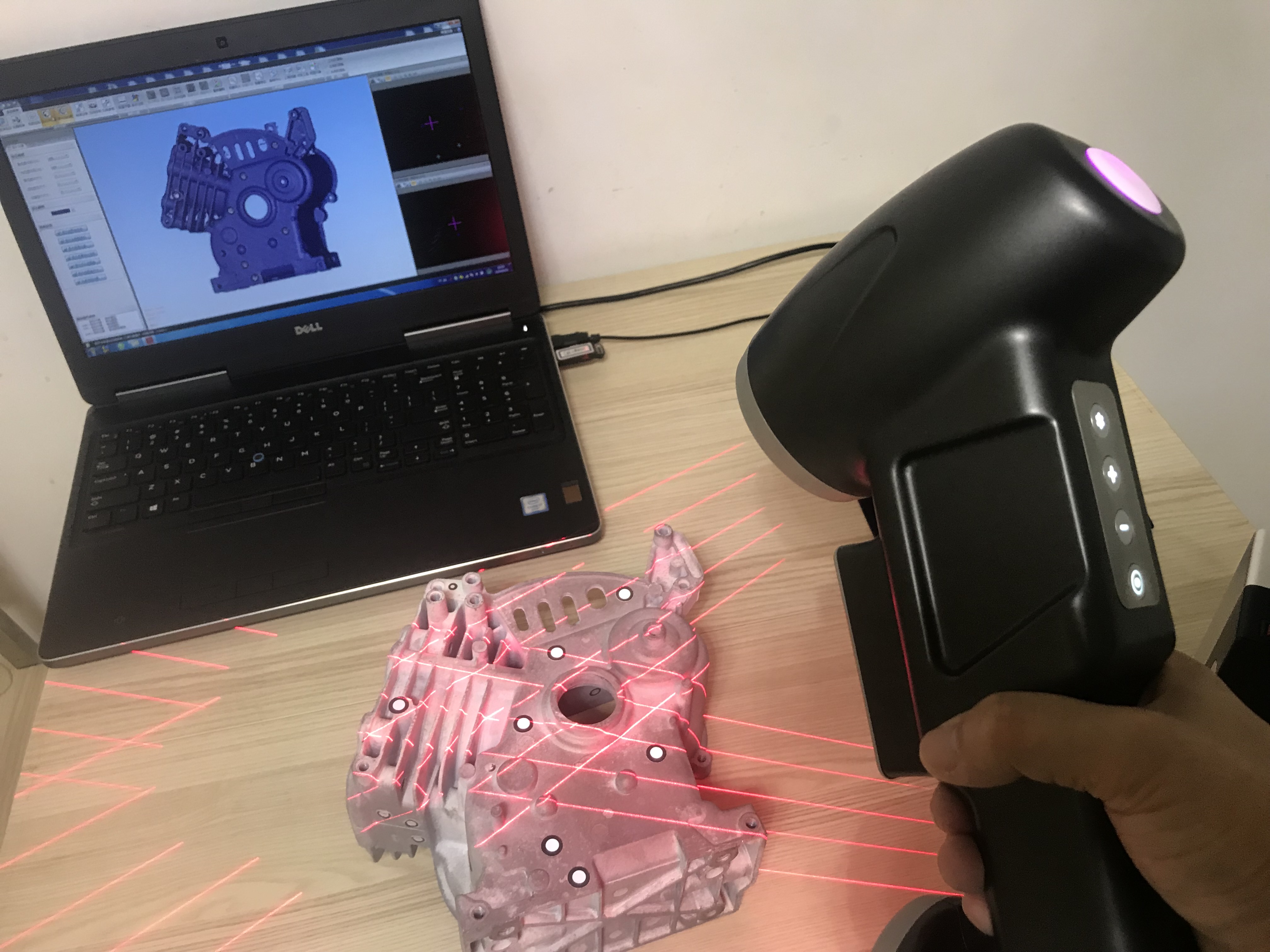 R7激光3D掃描儀為創意工作帶來革命性改變